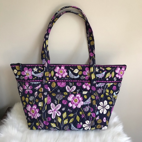 Vera Bradley Handbags - Vera Bradley retired Floral Nightingale Lg tote
